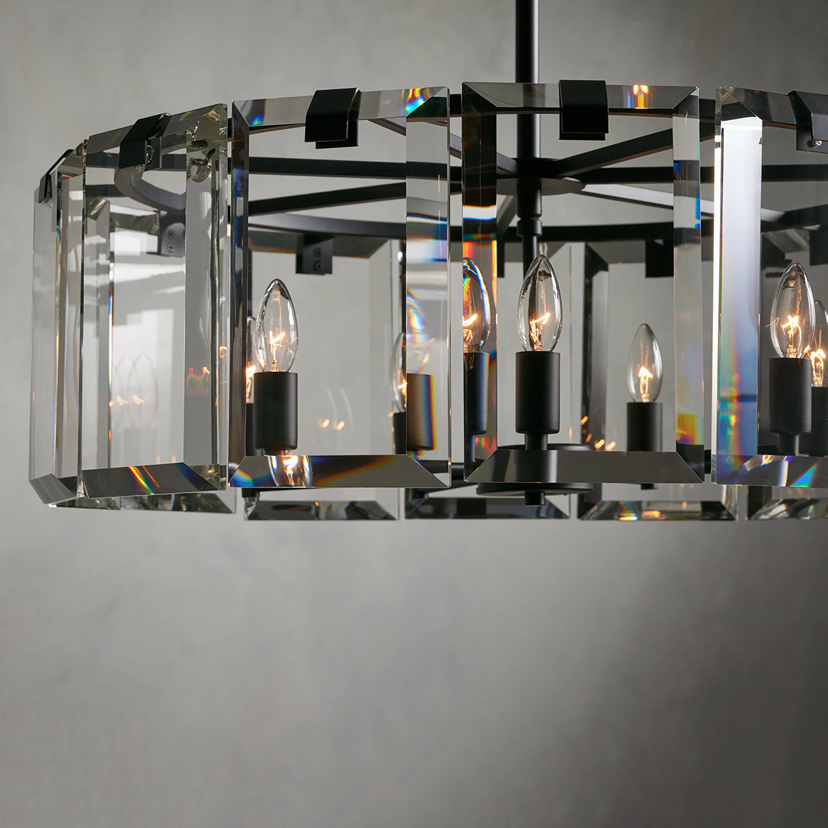 Modern Amaya Round Chandelier-Momo Lighting
