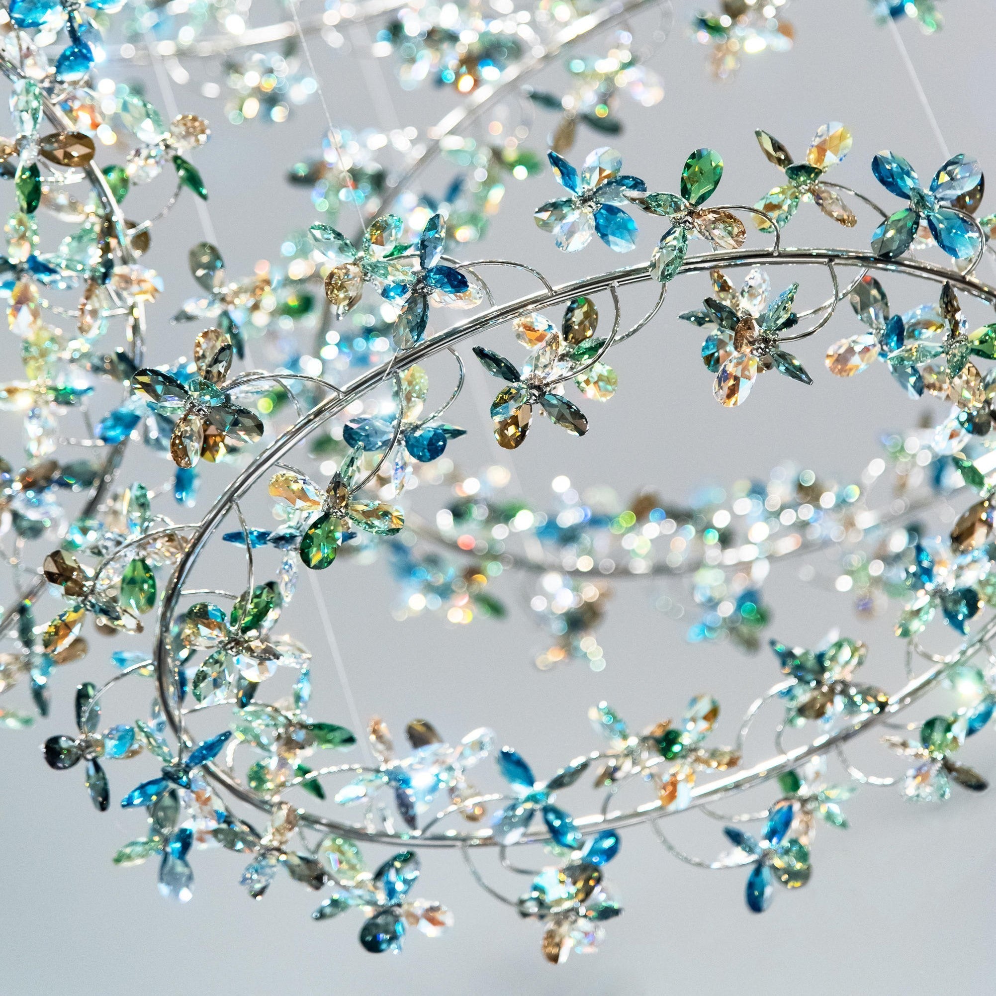 Modern Art Design Floral Crown Crystal Chandelier-MEET LIGHTING
