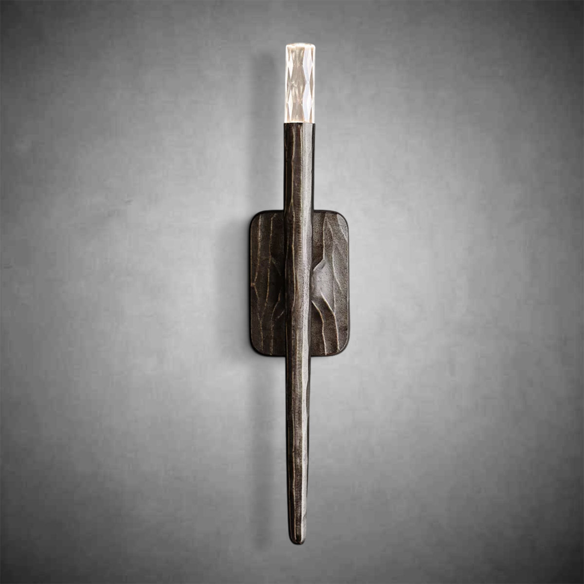 Thadeas Sconce