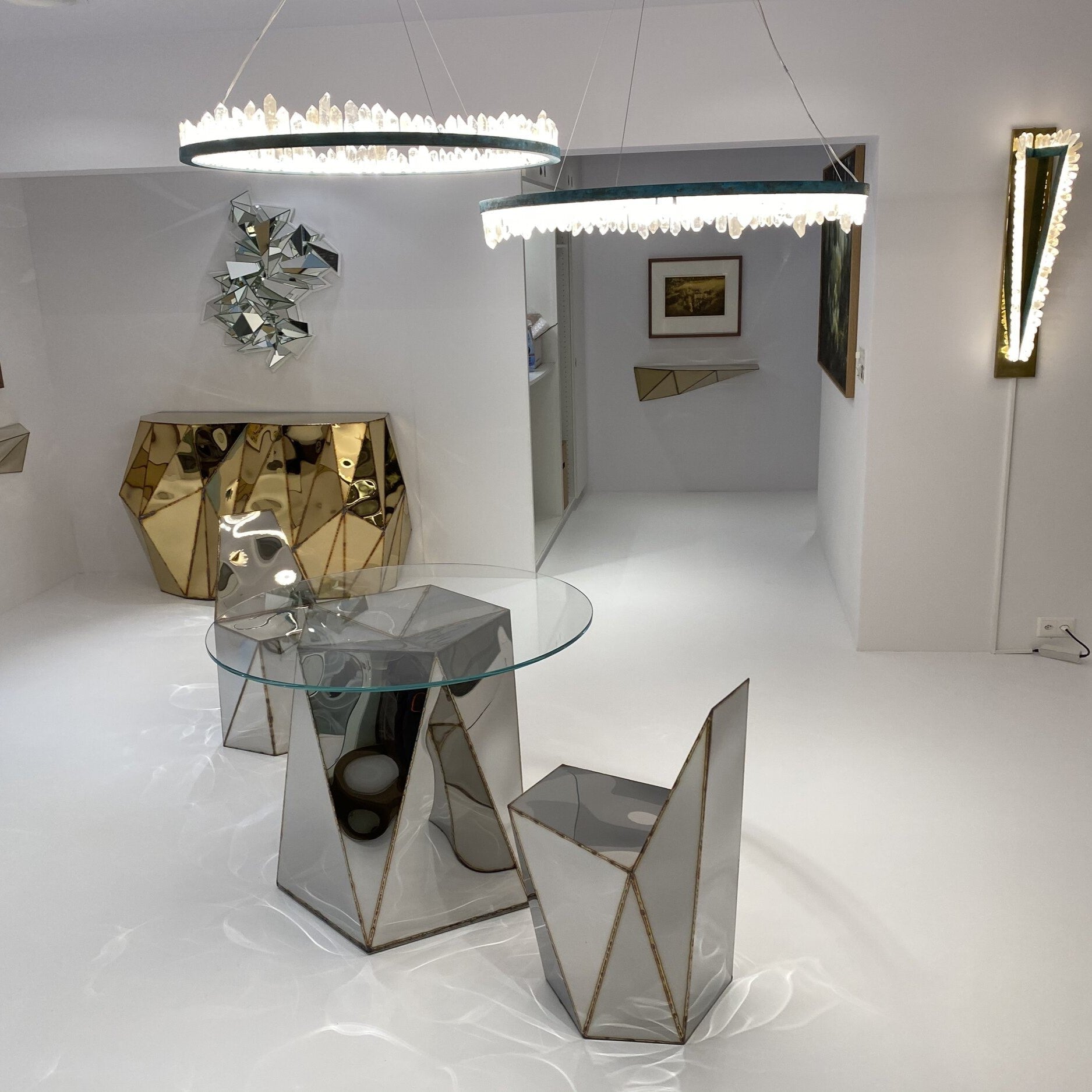 Modern Style Rings Brass & Natural Quartz Crystal Chandelier in Brass/Black Finish-MEET LIGHTING