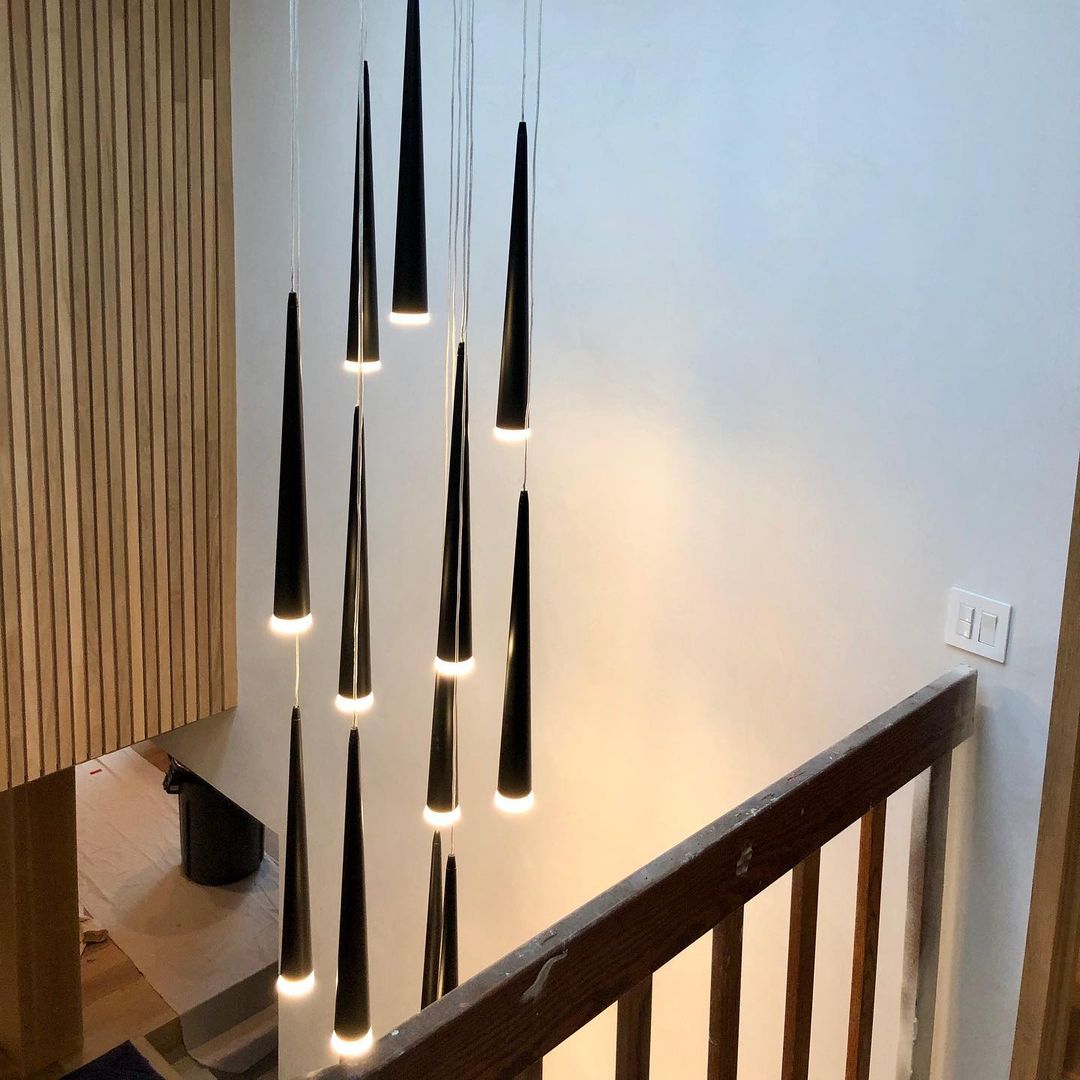 Minimalism Black Metal Ceiling Pendant Lighting Fixture For Staircase in Gold/ Black Finish