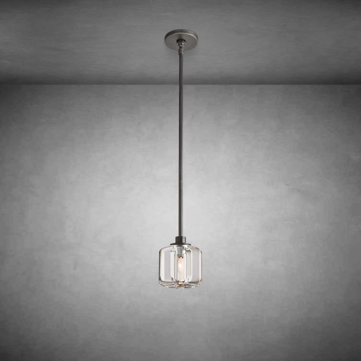 Domaret Pendant