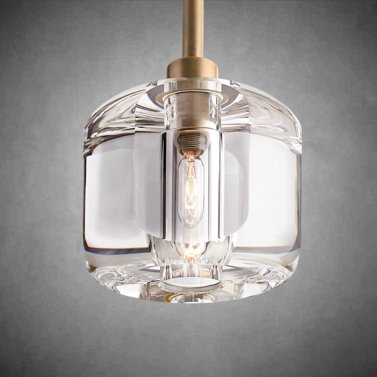 Domaret Pendant