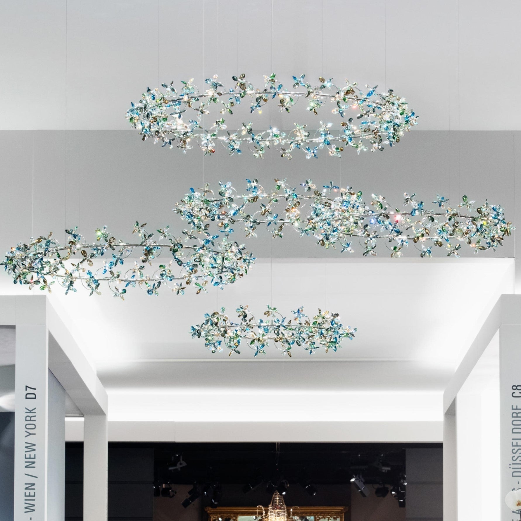 Modern Art Design Floral Crown Crystal Chandelier-MEET LIGHTING