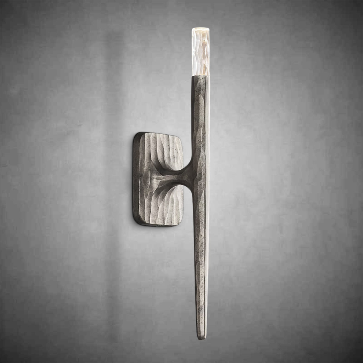 Thadeas Sconce